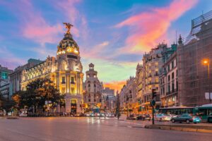 ¿Cuáles son los requisitos para entrar a España si soy español o resido allí? (En tiempos de COVID)