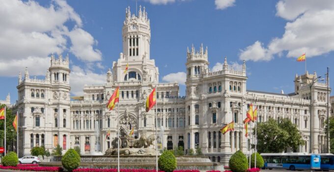 ¿Cómo entro a España como turista? ¿Qué requisitos hay?